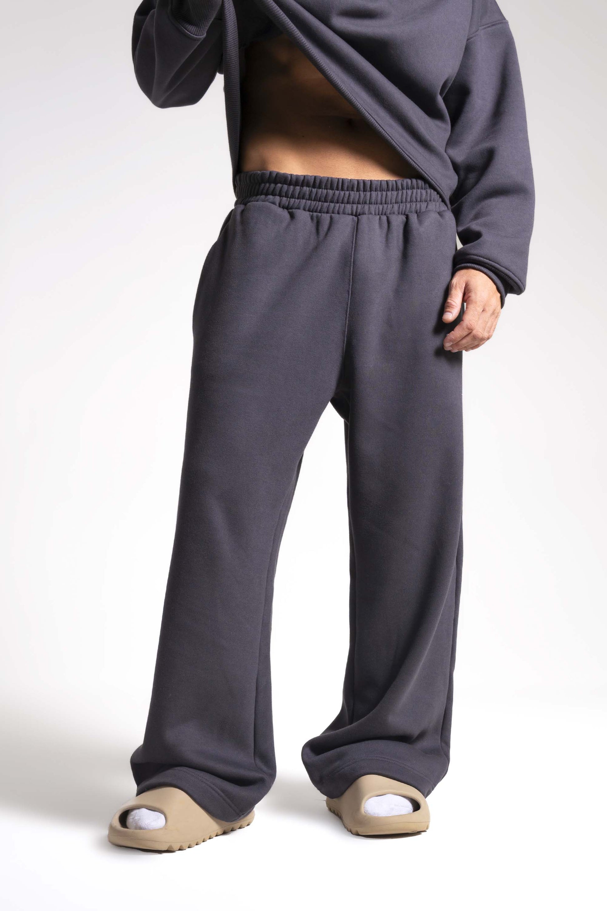 Calça Moletom Dois ou Mais - Premium Oversized Lisa