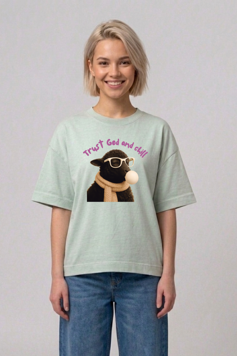Camiseta Heavy Boxy Dois ou Mais - Trust God