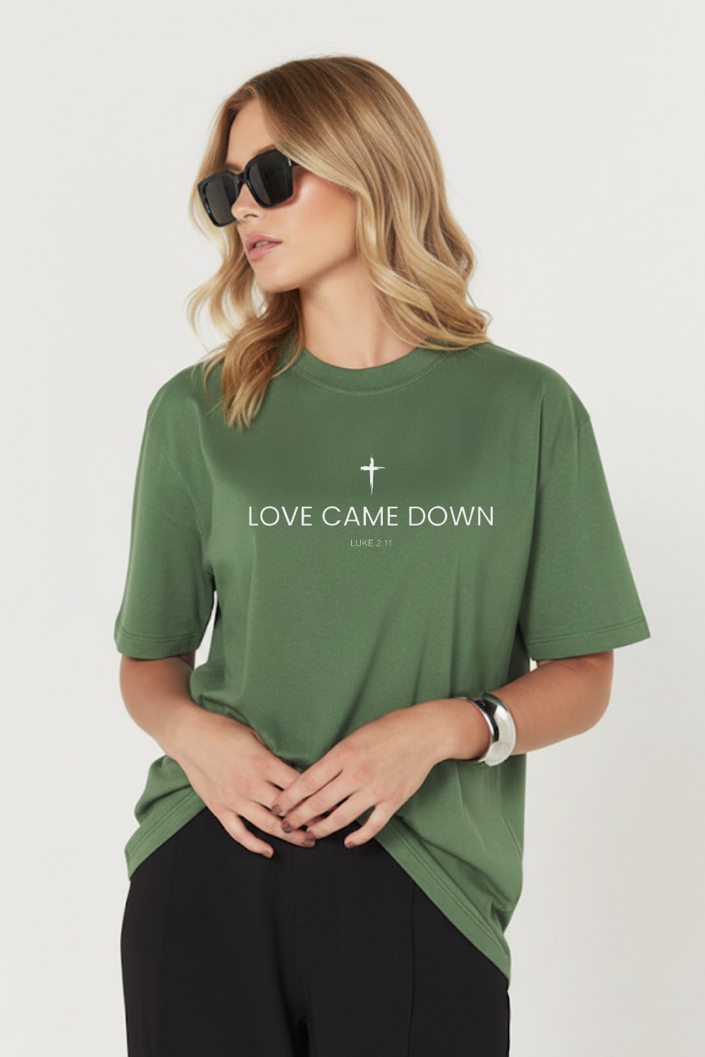 Camiseta Basic Streetwear Dois ou Mais - Love Came Down