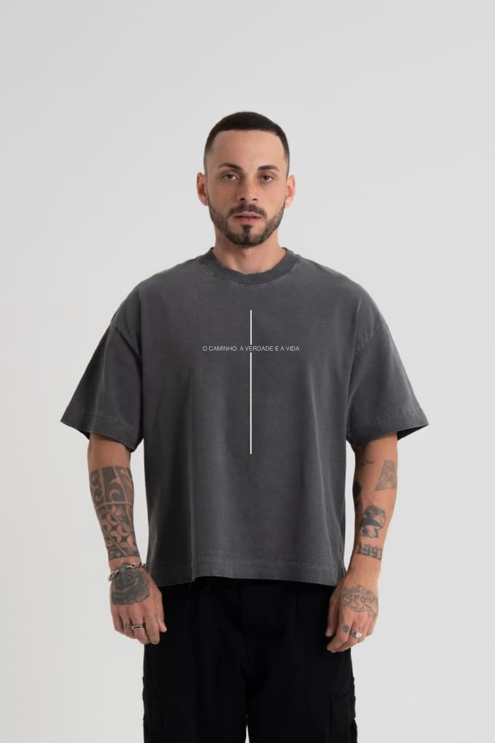 Camiseta Heavy Boxy Dois ou Mais - Cruz