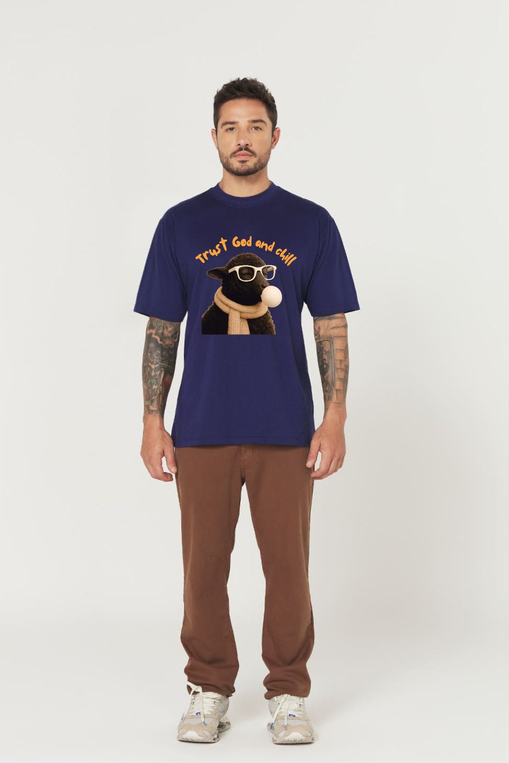 Camiseta Basic Streetwear Dois ou Mais - Trust God